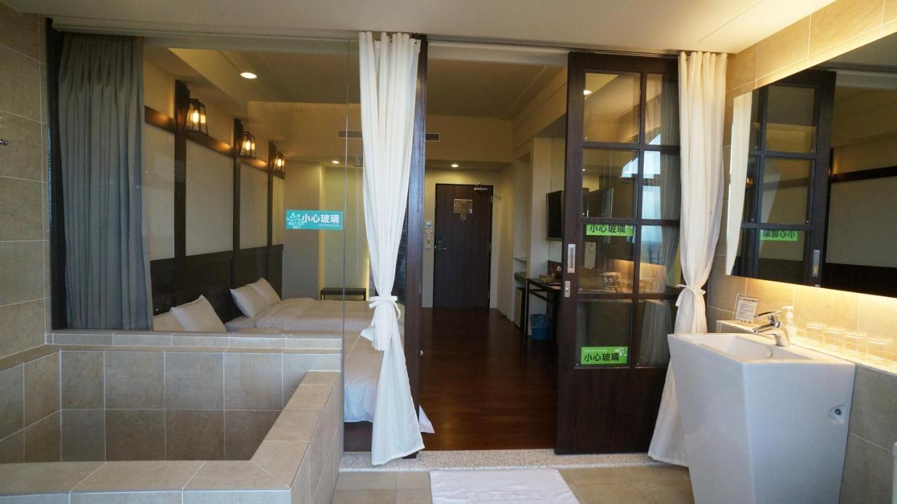 Hotel Les Champs Jiaoxi Esterno foto