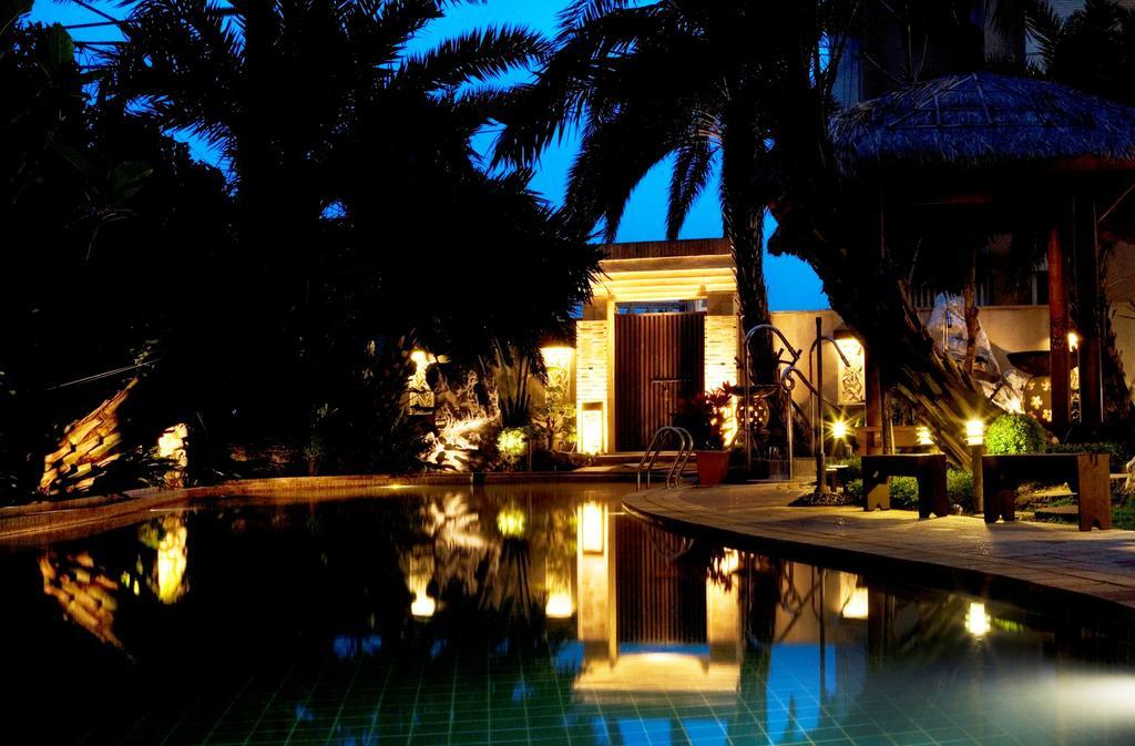 Hotel Les Champs Jiaoxi Esterno foto