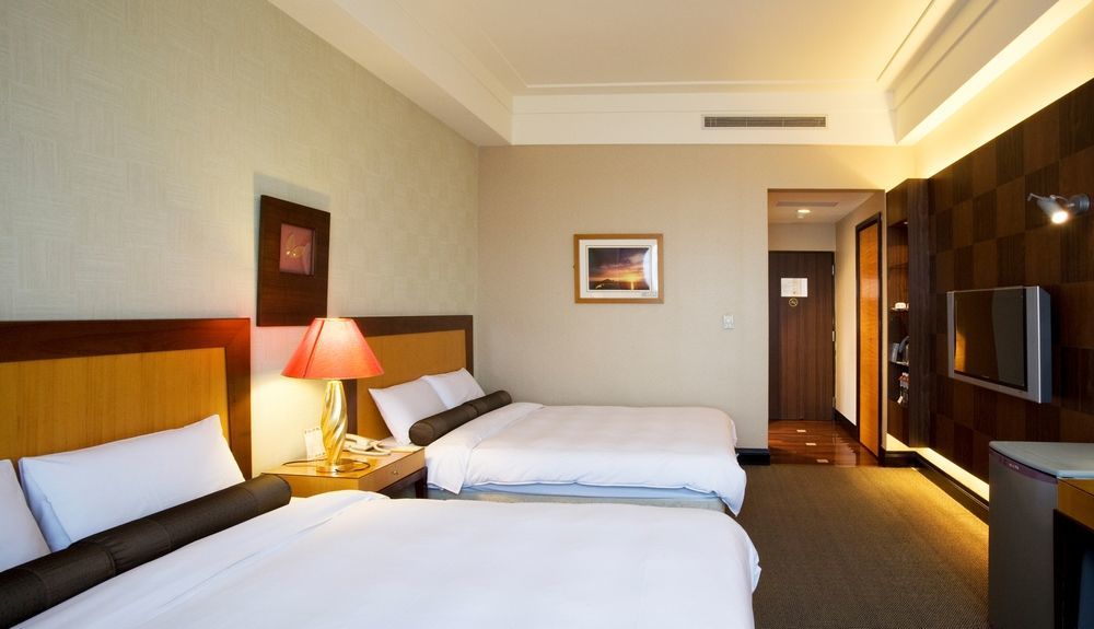 Hotel Les Champs Jiaoxi Esterno foto