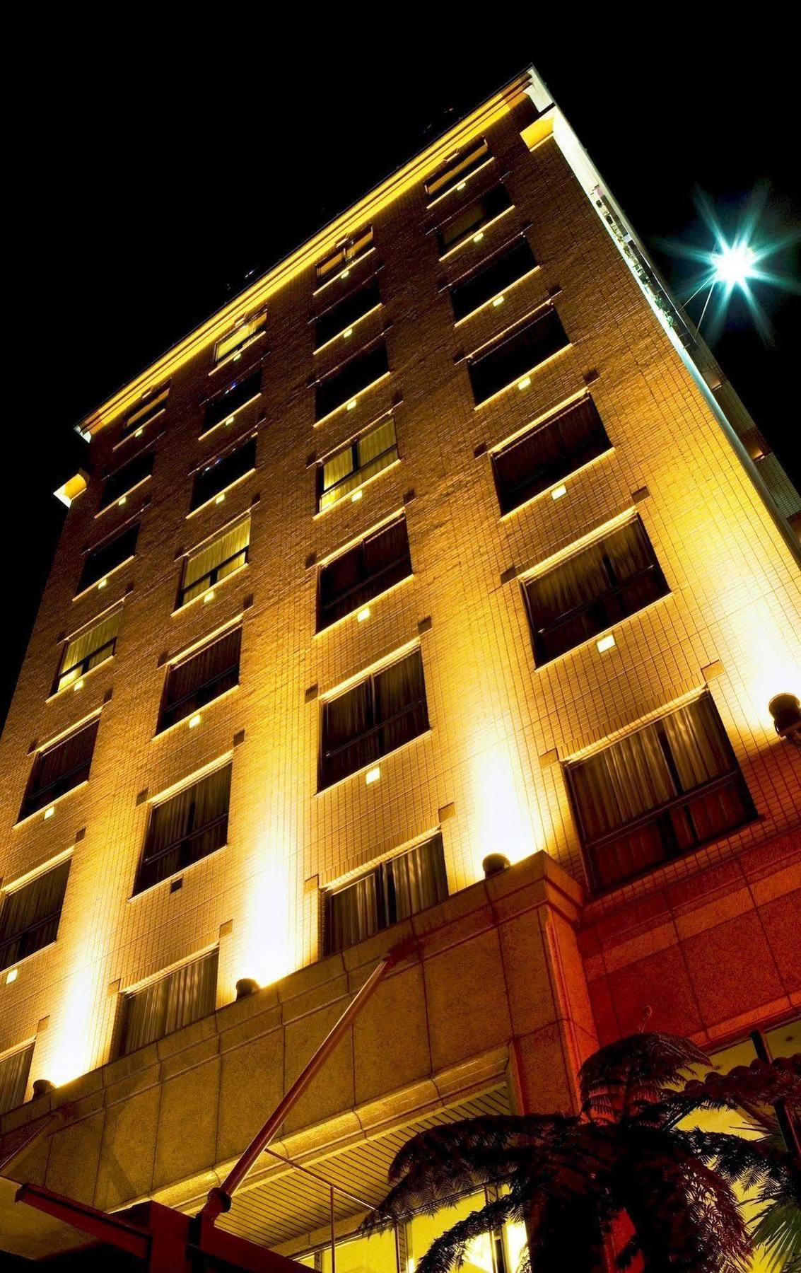 Hotel Les Champs Jiaoxi Esterno foto