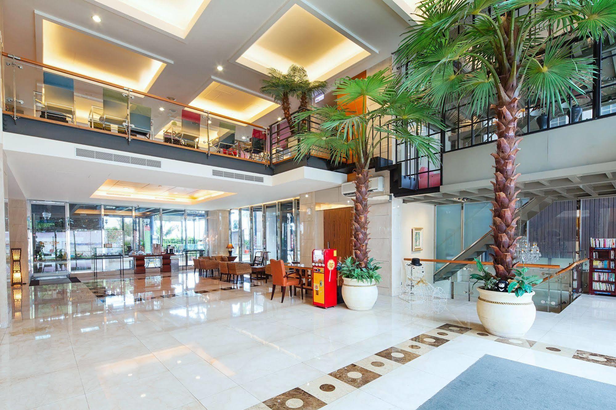 Hotel Les Champs Jiaoxi Esterno foto