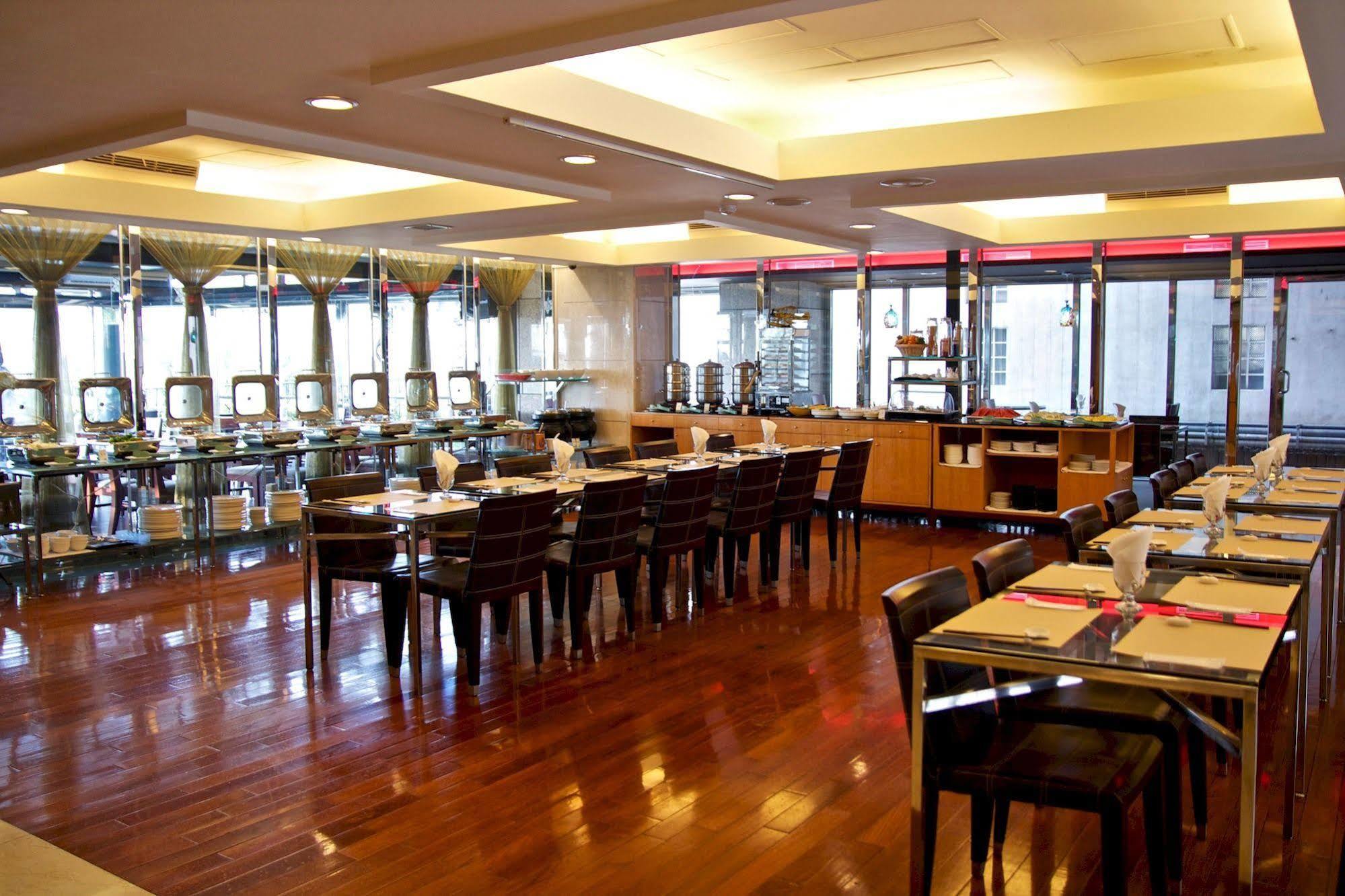 Hotel Les Champs Jiaoxi Esterno foto