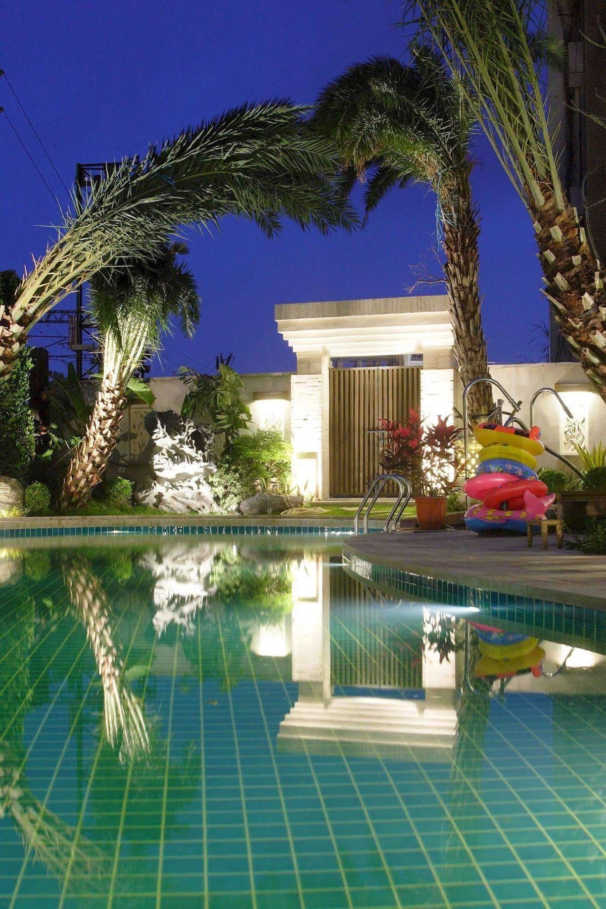 Hotel Les Champs Jiaoxi Esterno foto