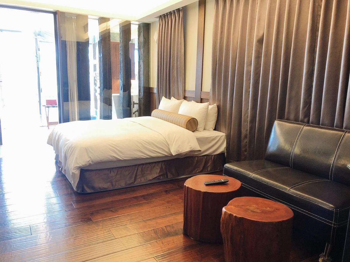 Hotel Les Champs Jiaoxi Esterno foto